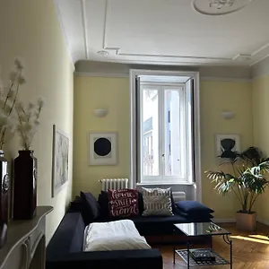 Sant'ambrogio With Charme Apartment