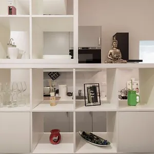  Apartment Porta Garibaldi White Flat Italy